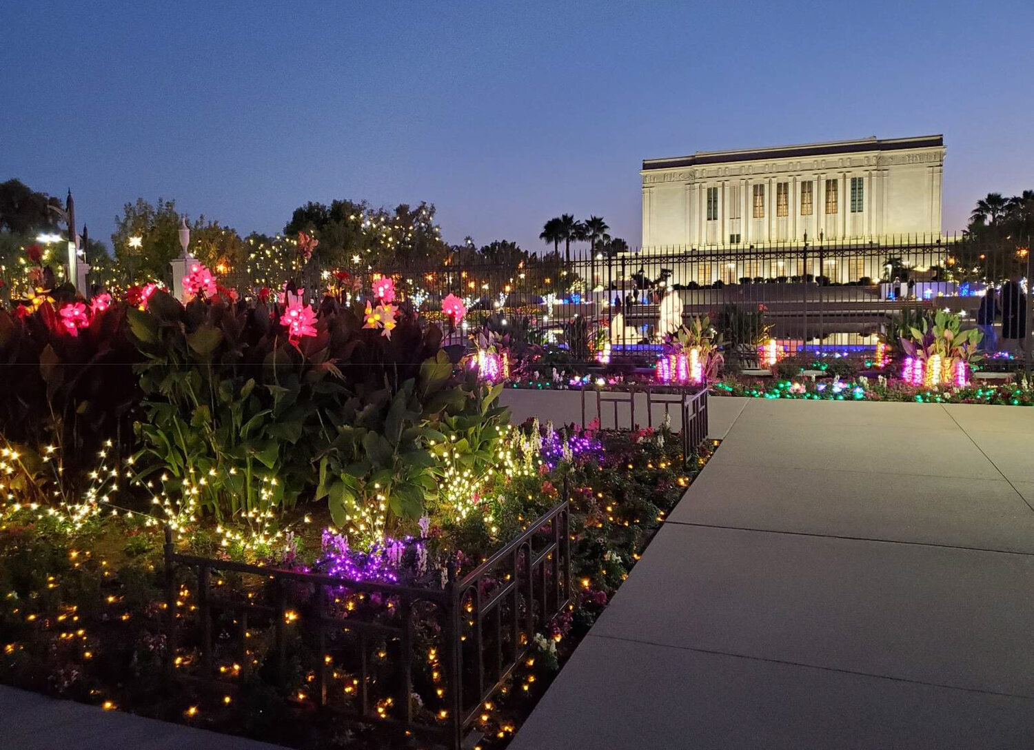 Mesa Arizona Temple Christmas lights event permitted by city board